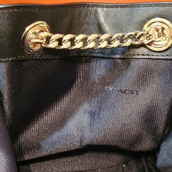 Coach Vintage Black Ranger Leather Crossbody Bag With Gold Chain 🔥🔥 - Picture 14 of 16